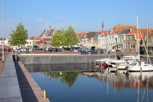 haven in centrum Brouwershaven